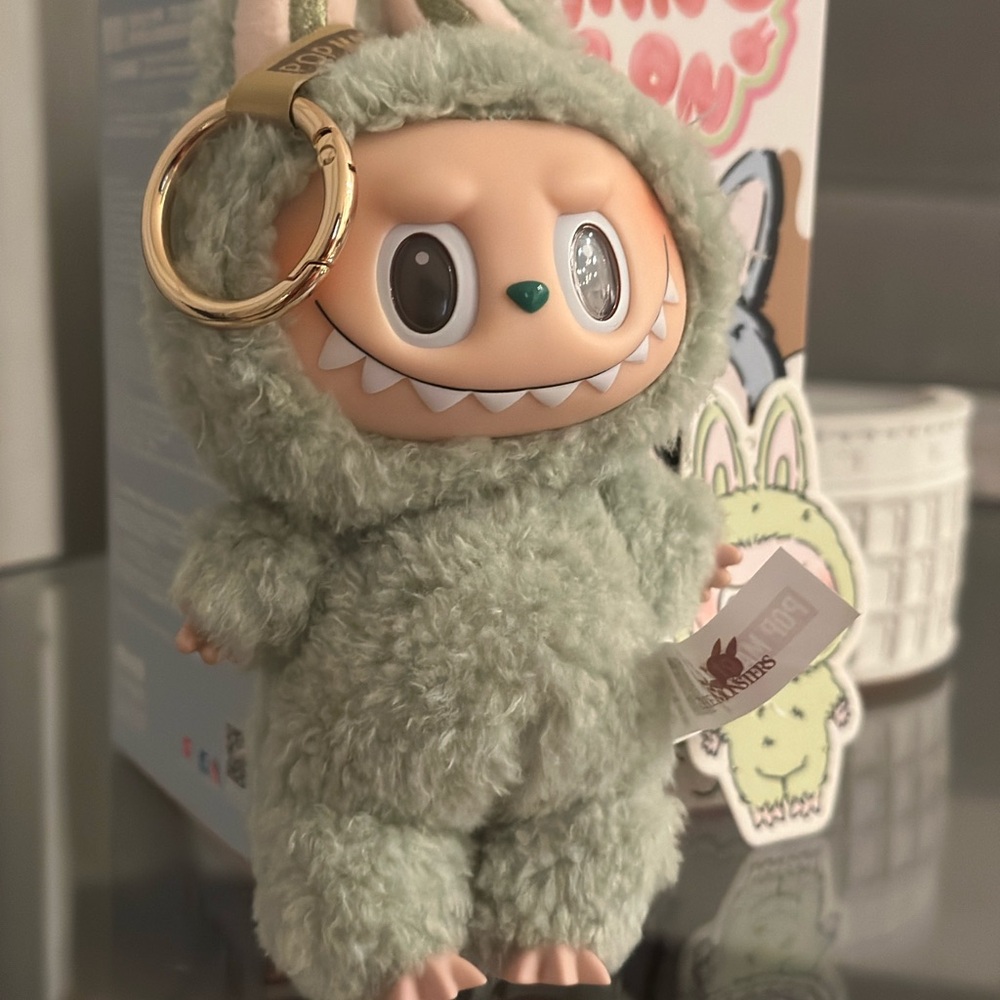 Green Grape Exciting Macaron Labubu PopMart Authentic